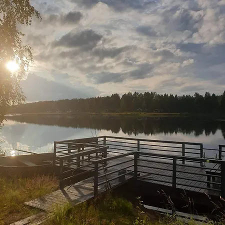 Villa Aurora Lakeside Villa With Hot Tub, Near Rovaniemi, 4 Bedrooms, Sleeps 9