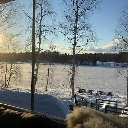 Villa Aurora Lakeside Villa With Hot Tub, Near Rovaniemi, 4 Bedrooms, Sleeps 9