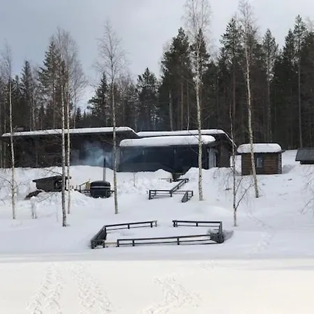 Villa Aurora Lakeside Villa With Hot Tub, Near Rovaniemi, 4 Bedrooms, Sleeps 9